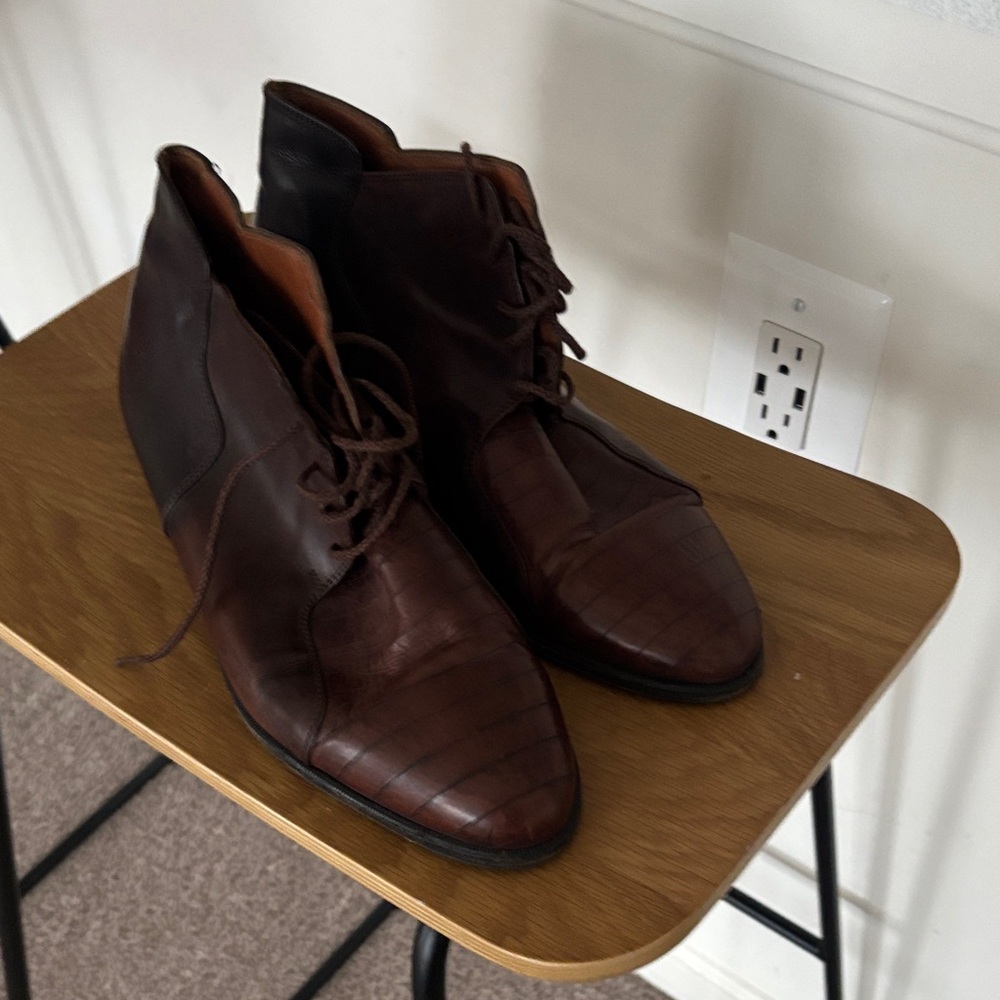 Elegant Brown Leather Chukka Boots